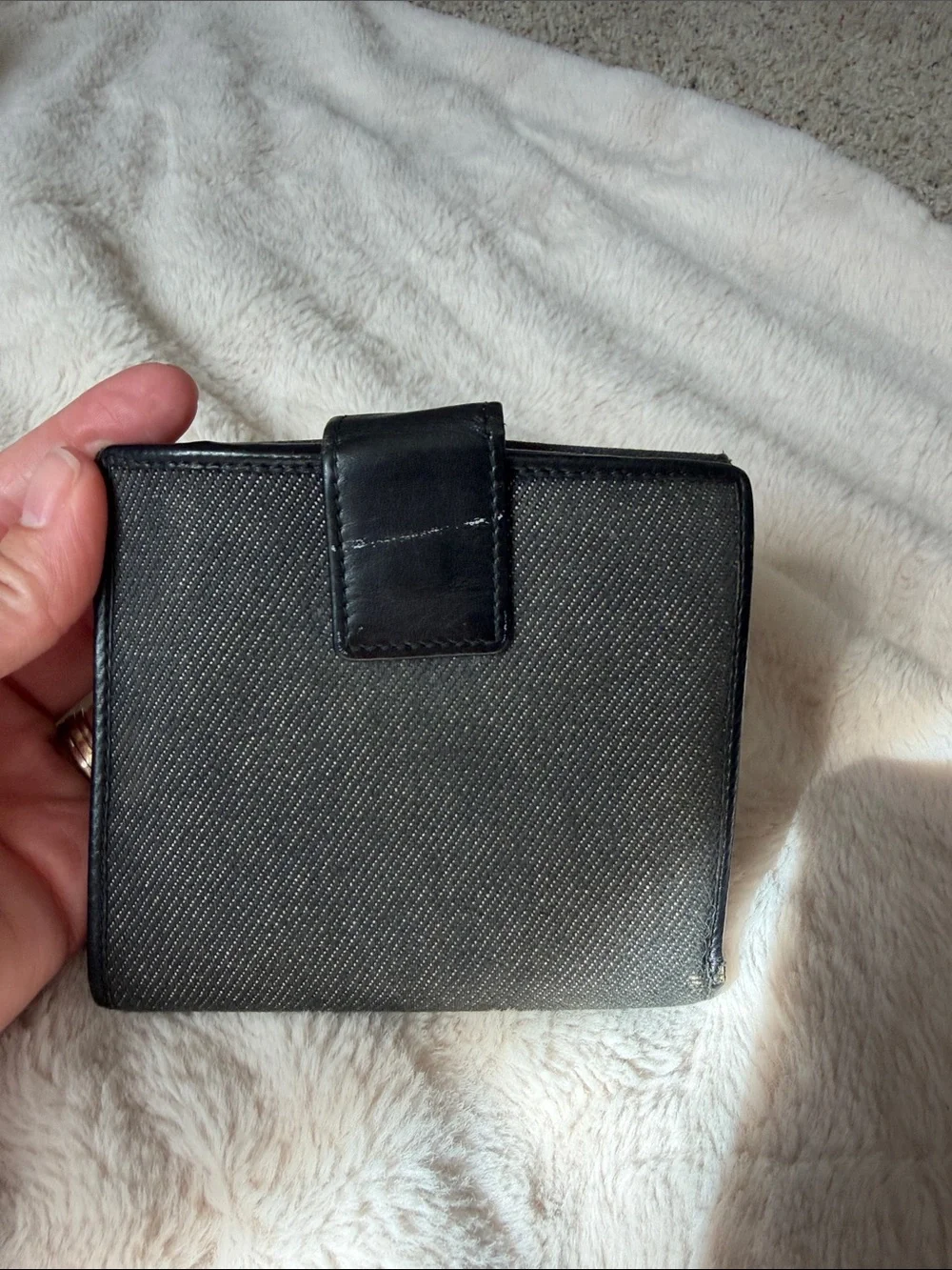 Gucci Black Leather Money Clip Wallet with Gold Script Logo